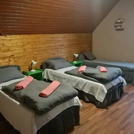 Fezor Panzio Es Etterem Мотель